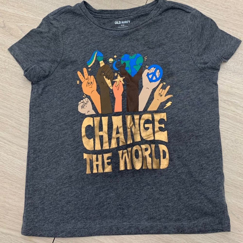 Old Navy Girls' Gray Change the World Graphic T-Shirt, Size M (8)